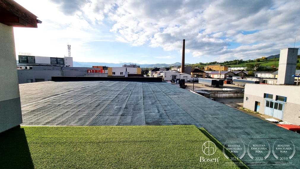 BOSEN | ZNÍŽENÁ CENA - Skladovo - výrobný areál s kanceláriami.