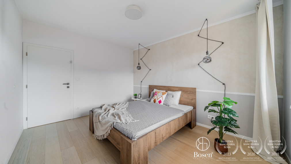 PREDANÉ: BOSEN | 4kk byt v novostavbe Pari s výhľadom na Zwirn