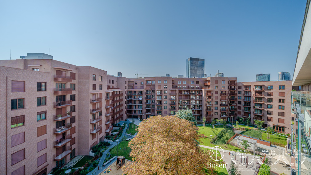 PREDANÉ: BOSEN | 4kk byt v novostavbe Pari s výhľadom na Zwirn