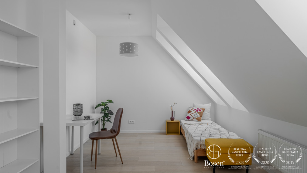 PREDANÉ: BOSEN | 4kk byt v novostavbe Pari s výhľadom na Zwirn