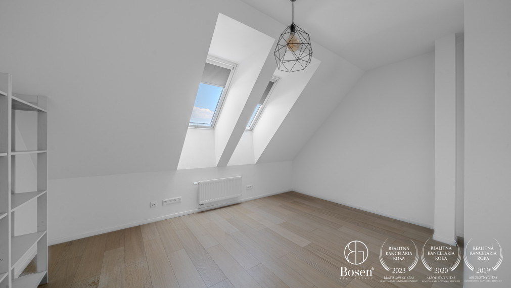 PREDANÉ: BOSEN | 4kk byt v novostavbe Pari s výhľadom na Zwirn