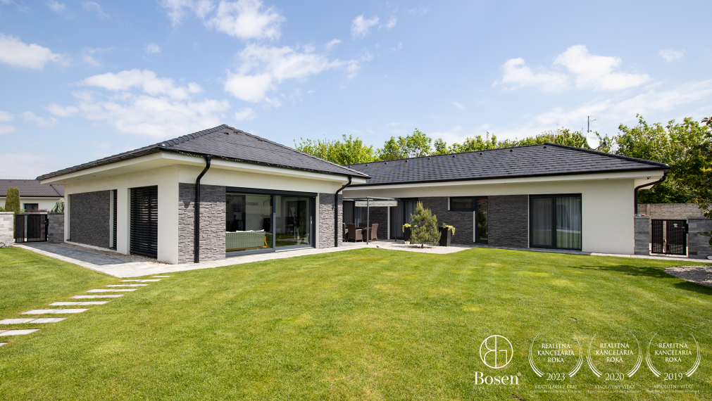 REZERVOVANÉ | BOSEN | Nadštandardný 5i RD s dvojgarážou