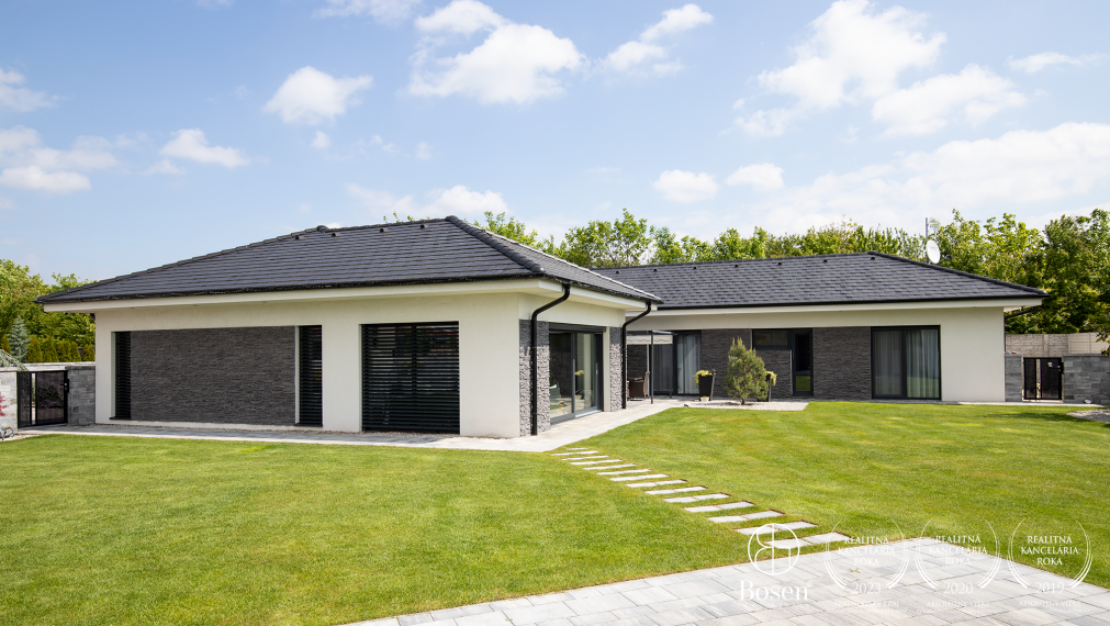 REZERVOVANÉ | BOSEN | Nadštandardný 5i RD s dvojgarážou