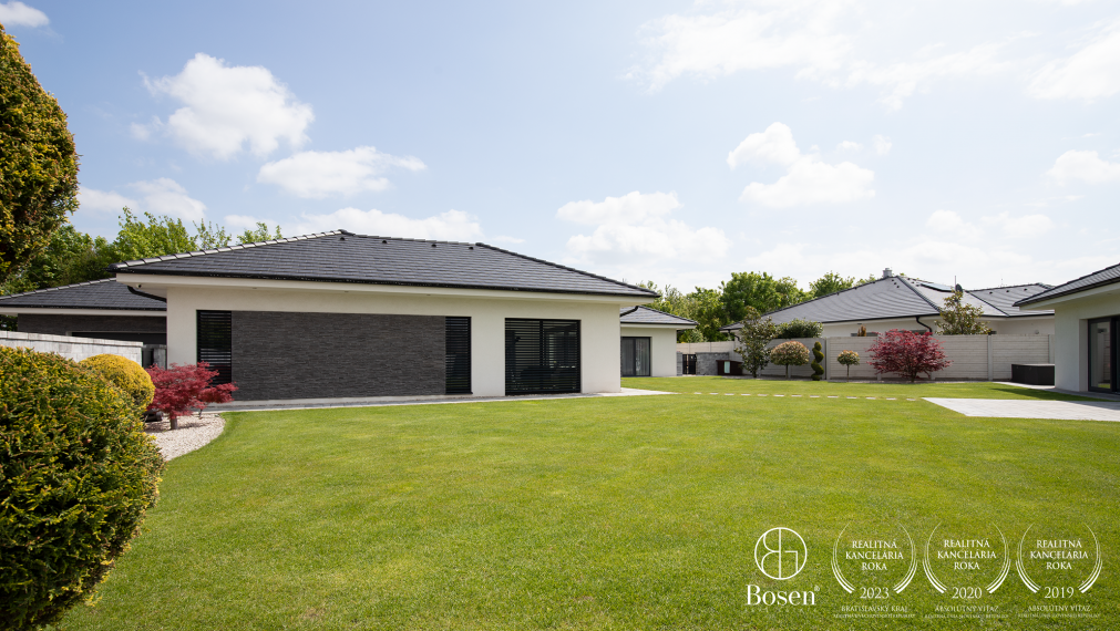 REZERVOVANÉ | BOSEN | Nadštandardný 5i RD s dvojgarážou