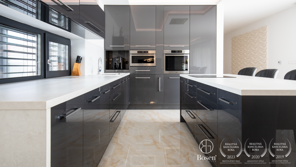 REZERVOVANÉ | BOSEN | Nadštandardný 5i RD s dvojgarážou