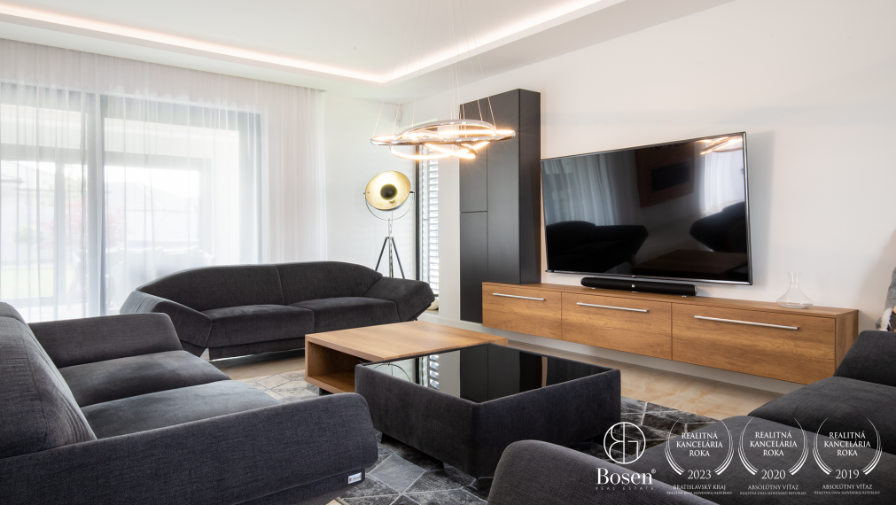 REZERVOVANÉ | BOSEN | Nadštandardný 5i RD s dvojgarážou