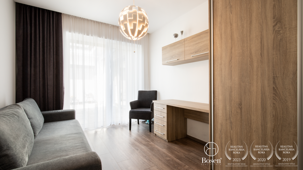 REZERVOVANÉ | BOSEN | Nadštandardný 5i RD s dvojgarážou