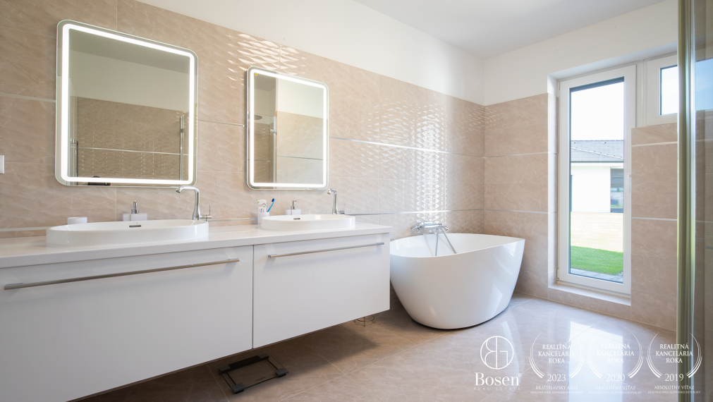 REZERVOVANÉ | BOSEN | Nadštandardný 5i RD s dvojgarážou