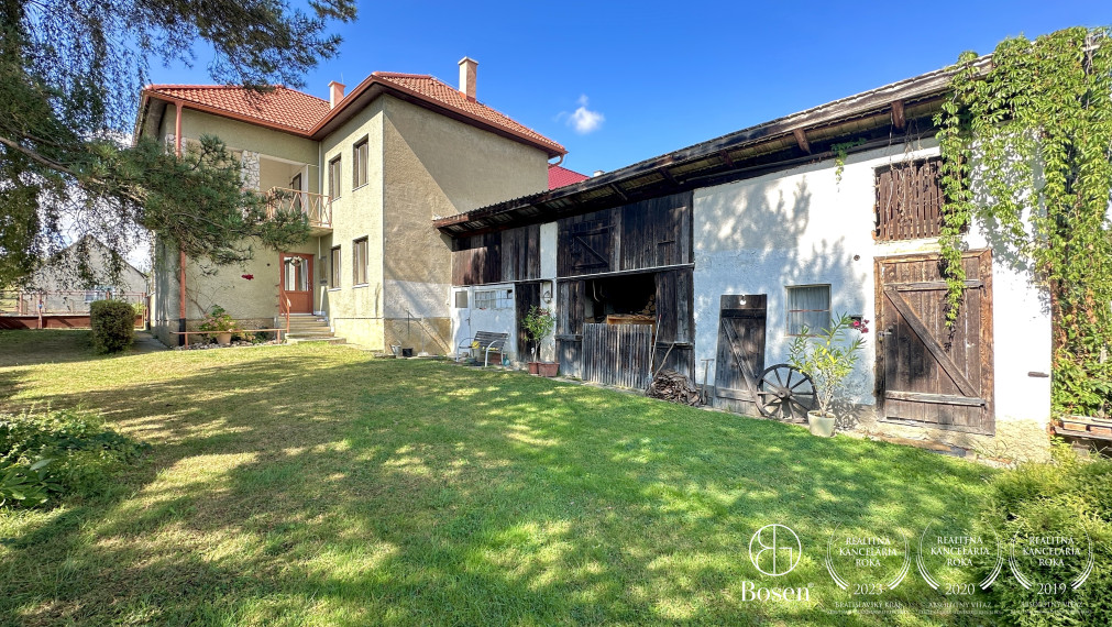 BOSEN | REZERVOVANÉ | Rodinný dom v obci Kalinovo, 2568m2.