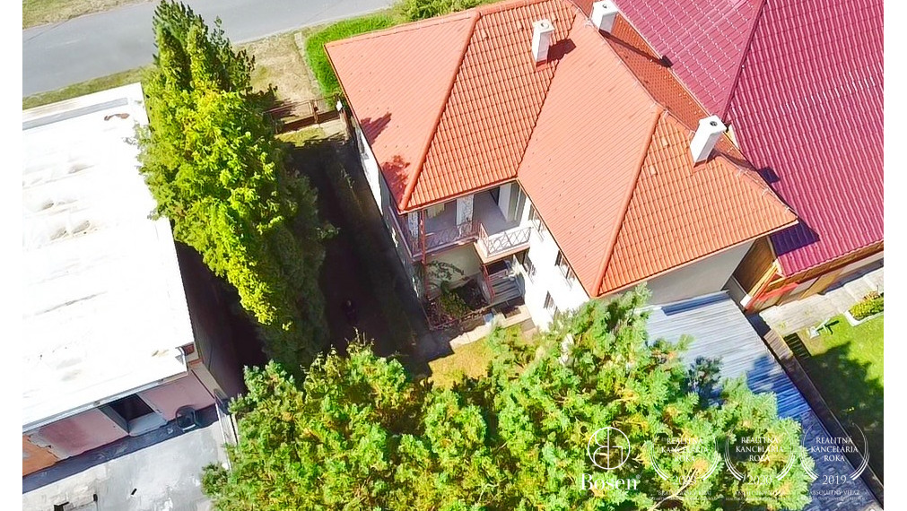 BOSEN | REZERVOVANÉ | Rodinný dom v obci Kalinovo, 2568m2.