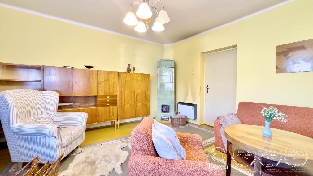 BOSEN | REZERVOVANÉ | Rodinný dom v obci Kalinovo, 2568m2.