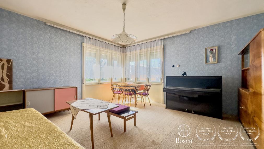 BOSEN | REZERVOVANÉ | Rodinný dom v obci Kalinovo, 2568m2.