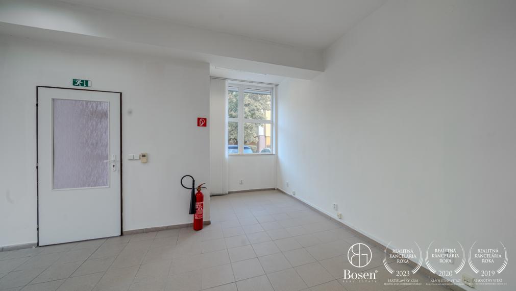 BOSEN | Predaj obchodného priestoru 177 m2, Višňová ul., Bratislava - Nové Mesto
