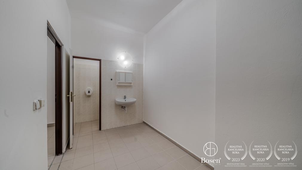 BOSEN | Predaj obchodného priestoru 177 m2, Višňová ul., Bratislava - Nové Mesto