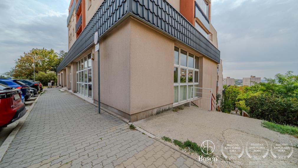 BOSEN | Predaj obchodného priestoru 177 m2, Višňová ul., Bratislava - Nové Mesto