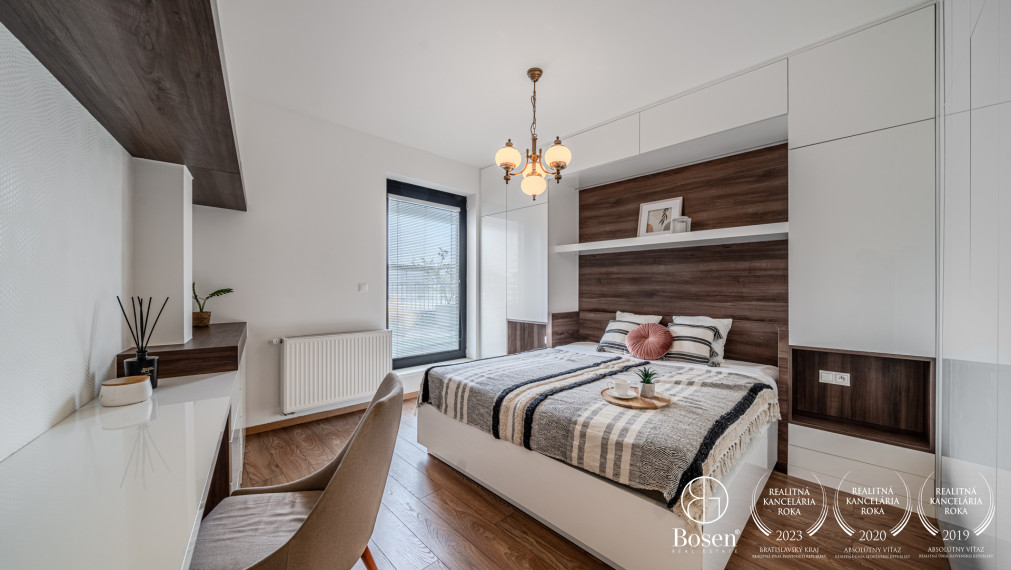 BOSEN | Prenájom 4 izbový penthouse v obľúbenom projekte Modrá guľa, 230m2, Staré mesto