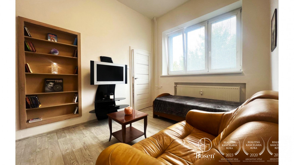 BOSEN | Na prenájom 1 izbový byt Piešťanská ulica Trenčín