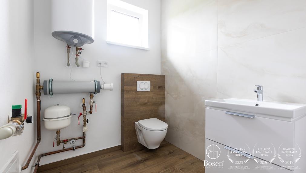 BOSEN | Novostavba RD s tepelným čerpadlom Čaradice