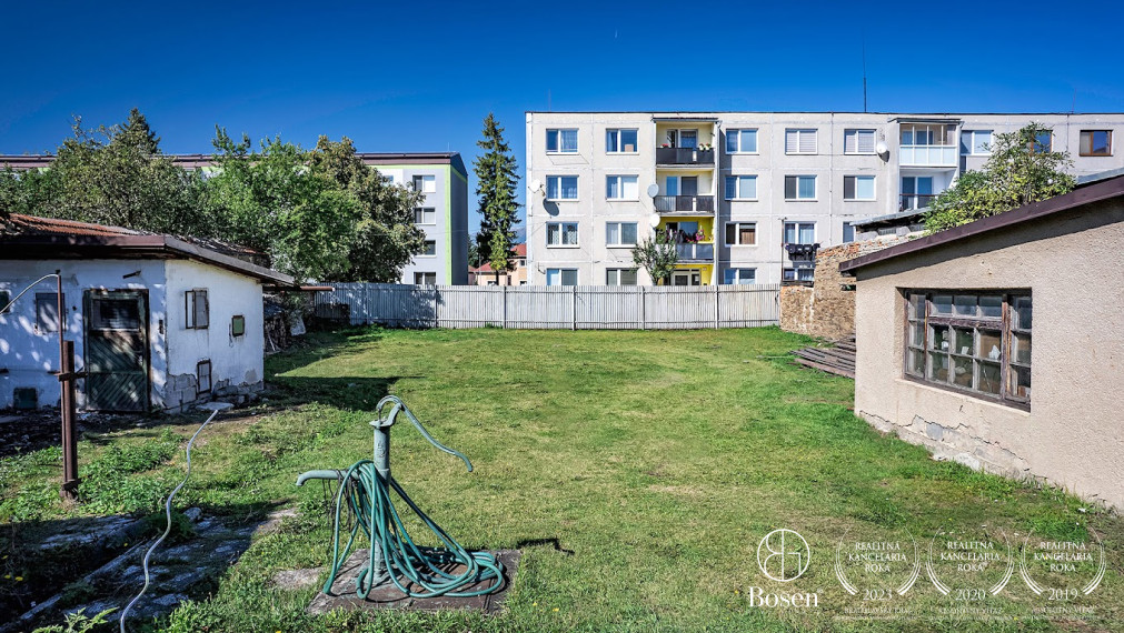 BOSEN |  REZERVOVANE  Ideálny stavebný pozemok v blízkosti centra mesta