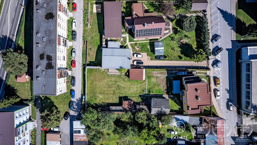BOSEN |  REZERVOVANE  Ideálny stavebný pozemok v blízkosti centra mesta