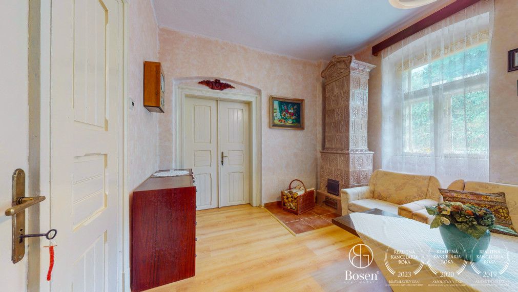 BOSEN | Na predaj rodinný dom v  obci Nové Hony, 1730m2