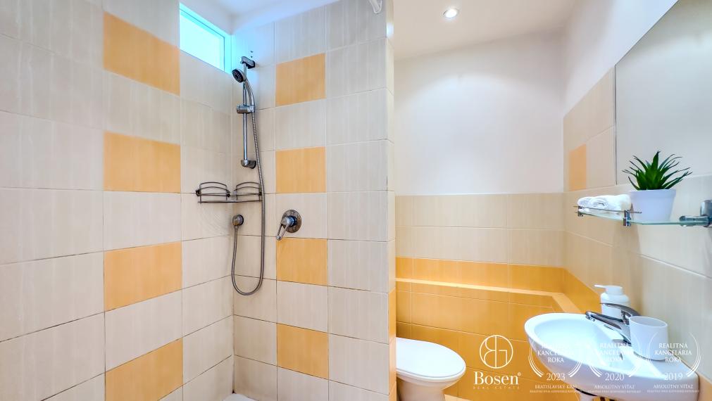 BOSEN | Slnečný 1 izb.byt v centre mesta, Lučenec, Partizánska, 36m2