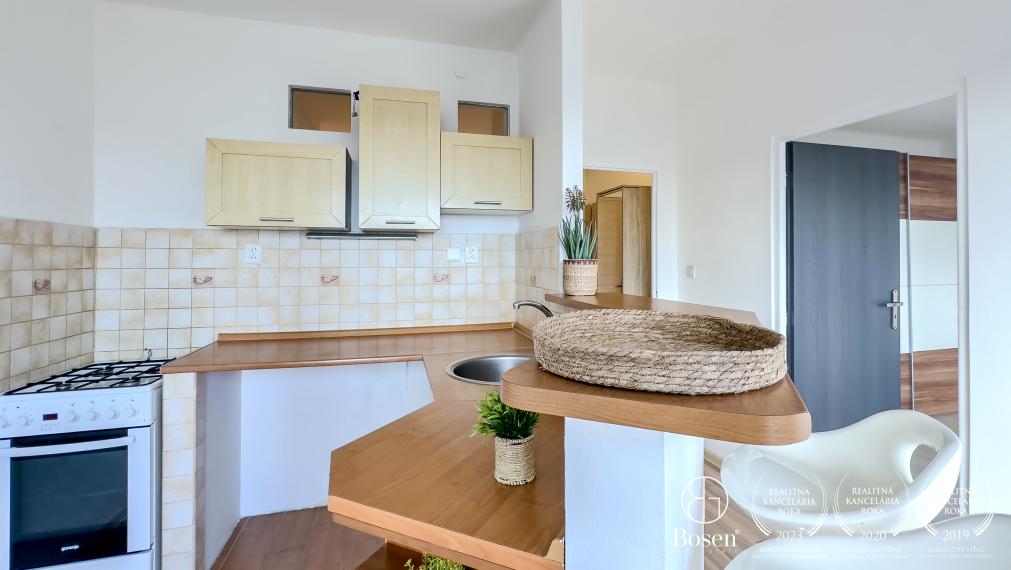 BOSEN | Slnečný 1 izb.byt v centre mesta, Lučenec, Partizánska, 36m2