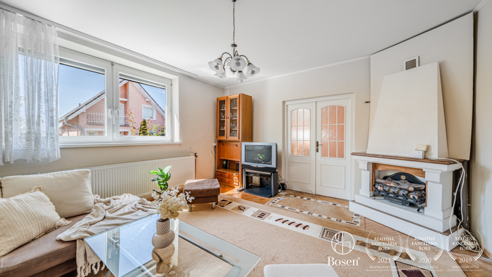 BOSEN | Starší RD s veľkou záhradou o výmere 5030 m2