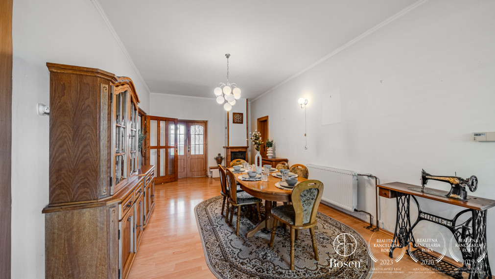 BOSEN | Starší RD s veľkou záhradou o výmere 5030 m2