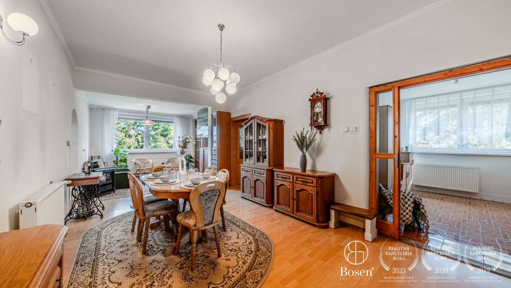 BOSEN | Starší RD s veľkou záhradou o výmere 5030 m2