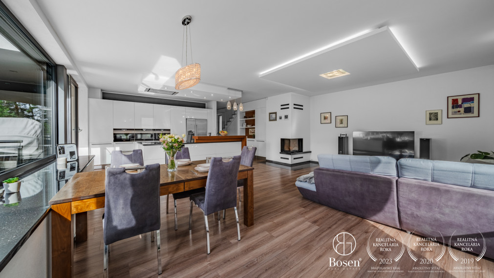 BOSEN | Modern 6-room family house in a beautiful setting with a garage for 3 cars, Plánky, Bratislava, 889m²