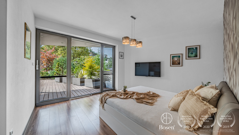 BOSEN | Modern 6-room family house in a beautiful setting with a garage for 3 cars, Plánky, Bratislava, 889m²