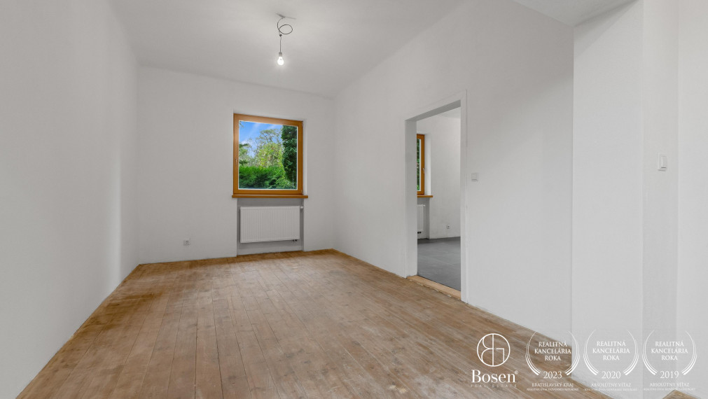 BOSEN | Veľkoplošný 4 izbový byt v obci Dobermannsdorf v Rakúsku, so záhradou a garážou