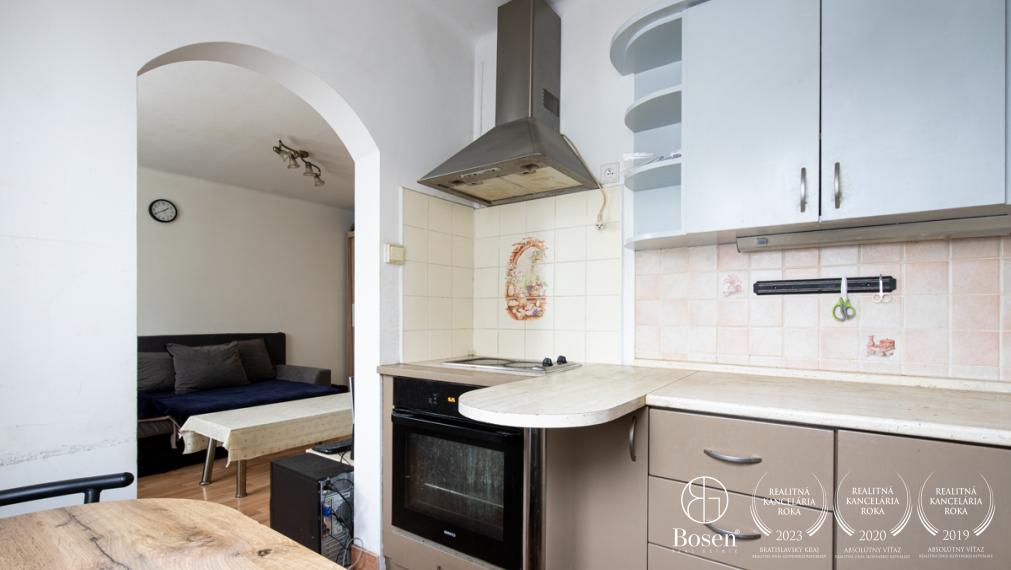 BOSEN | Plne zariadený 1izbový byt na ulici Boriny