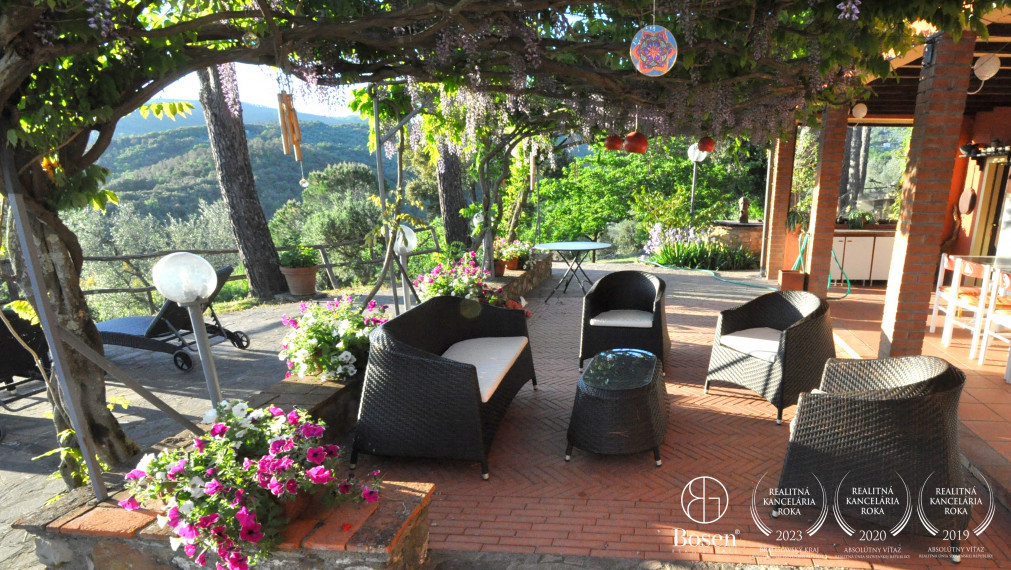 BOSEN I Uniqe agro-tourism complex for Sale, Italy - Tuscany