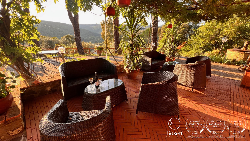 BOSEN I Uniqe agro-tourism complex for Sale, Italy - Tuscany