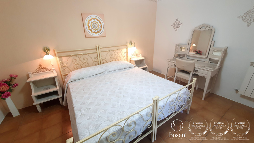 BOSEN I Uniqe agro-tourism complex for Sale, Italy - Tuscany