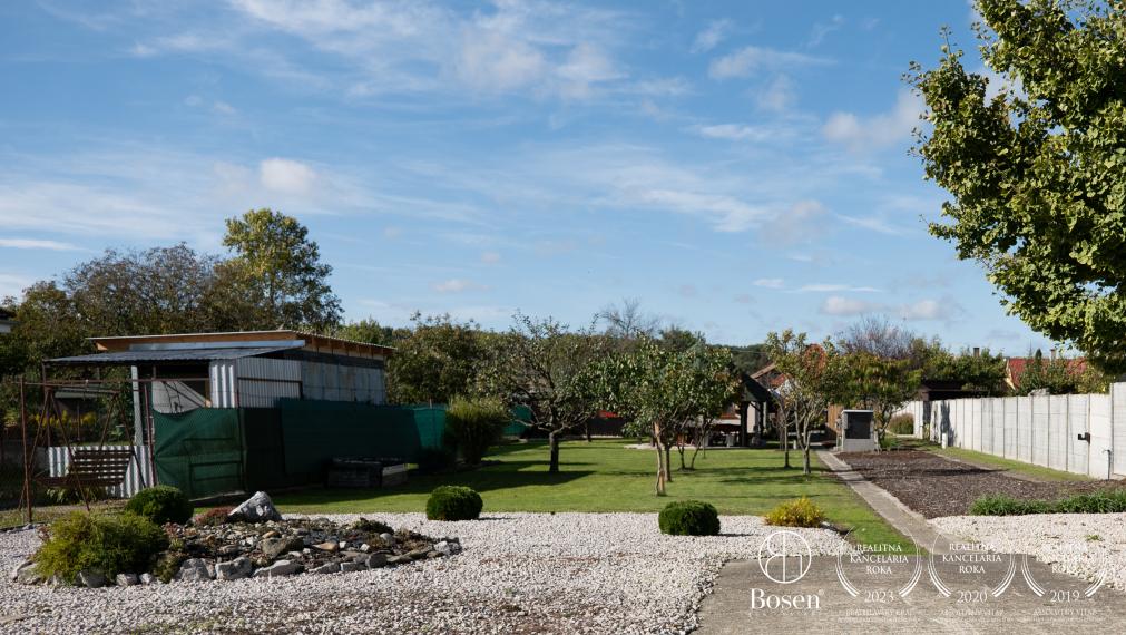 Bosen |  stavebný pozemok v obci Vojka nad Dunajom, okres Dunajská Streda.