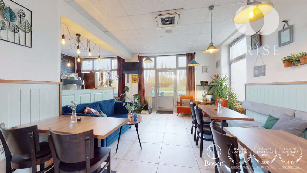 Prenájom útulnej kaviarne GARDENS CAFE v Senec Gardens!