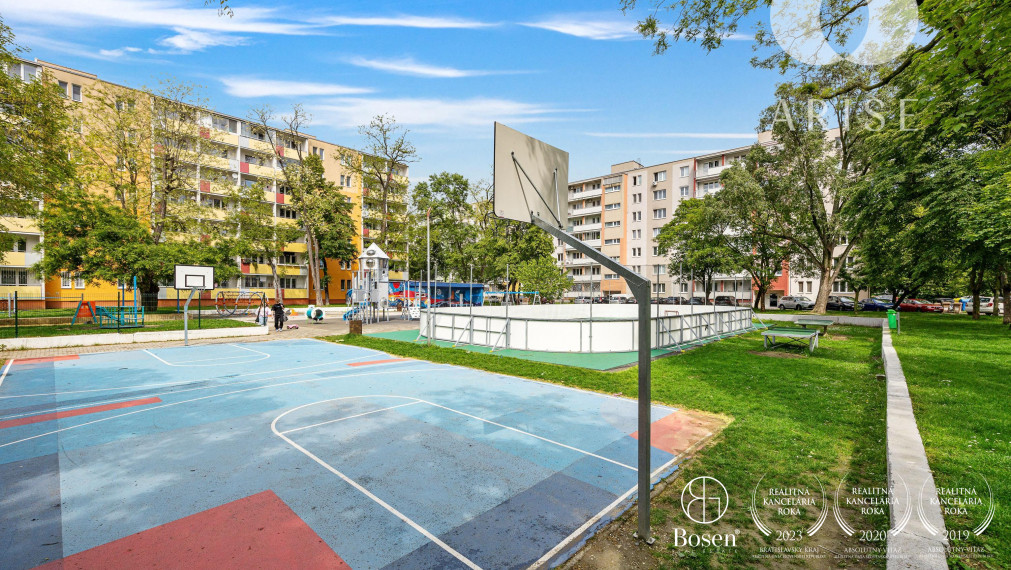 REZERVOVANÝ 1 izbový byt v Ružinove- Ostredky