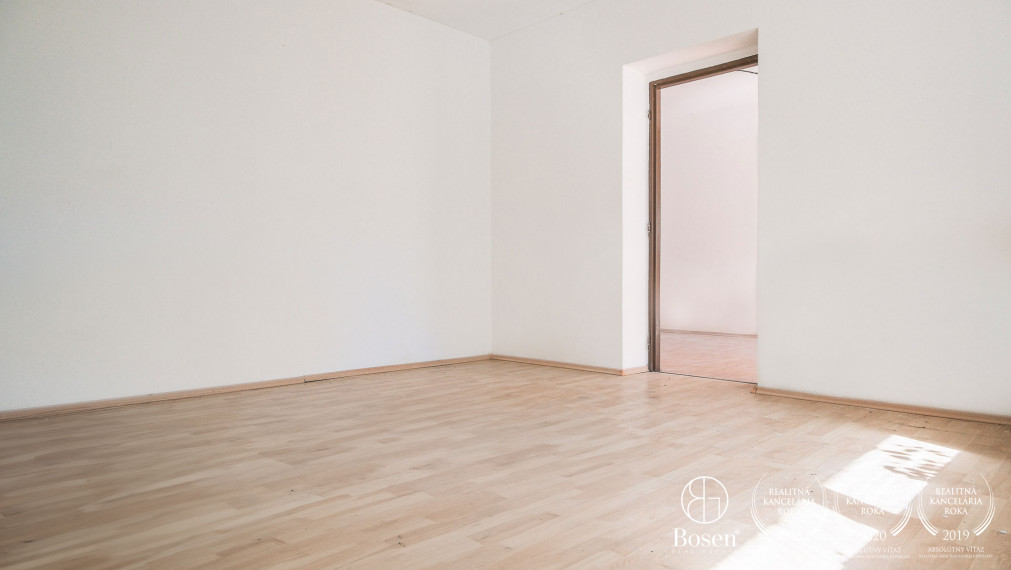 BOSEN | RD so 14á pozemkom v tichej oblasti Malá Dolina