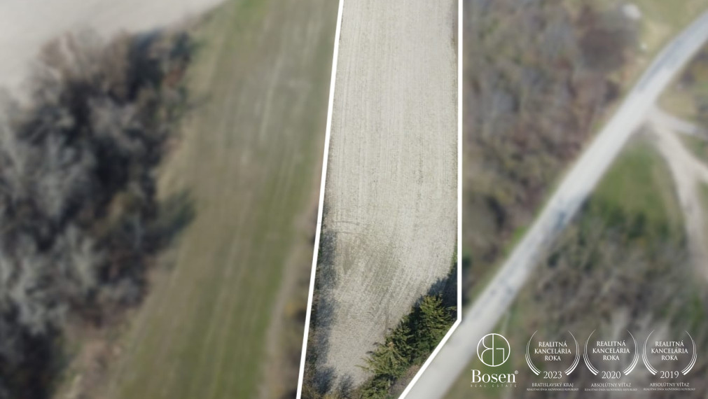 BOSEN | Na predaj investičný pozemok 2500 m2 pri obci Beketfa, kúsok od dialnici R7
