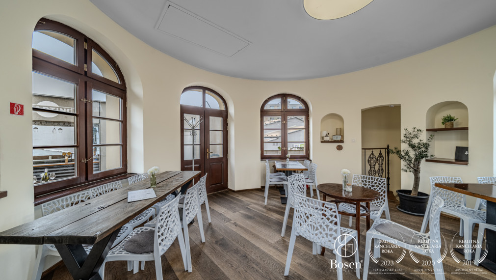 BOSEN | Na predaj historická budova Rotunda Spiegelsaal s reštauráciou, Kalinčiakova-Trnava