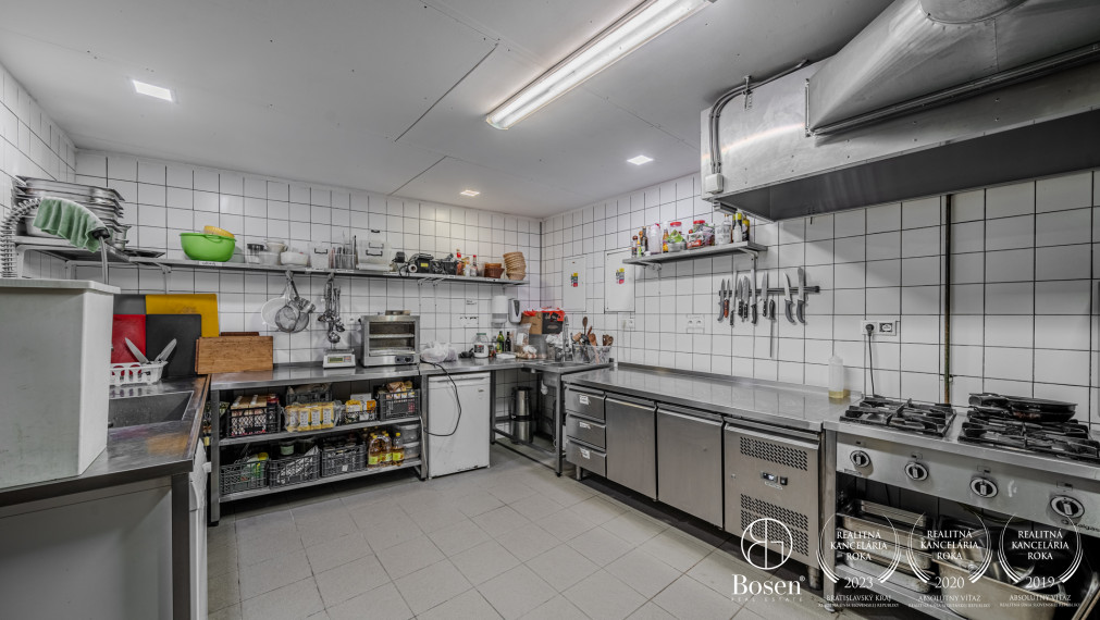 BOSEN | Na predaj historická budova Rotunda Spiegelsaal s reštauráciou, Kalinčiakova-Trnava