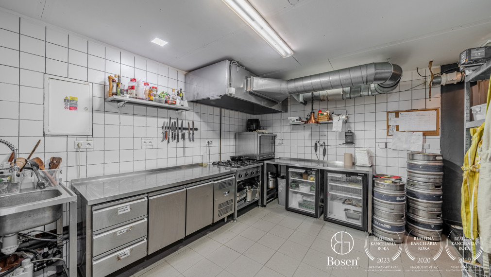 BOSEN | Na predaj historická budova Rotunda Spiegelsaal s reštauráciou, Kalinčiakova-Trnava