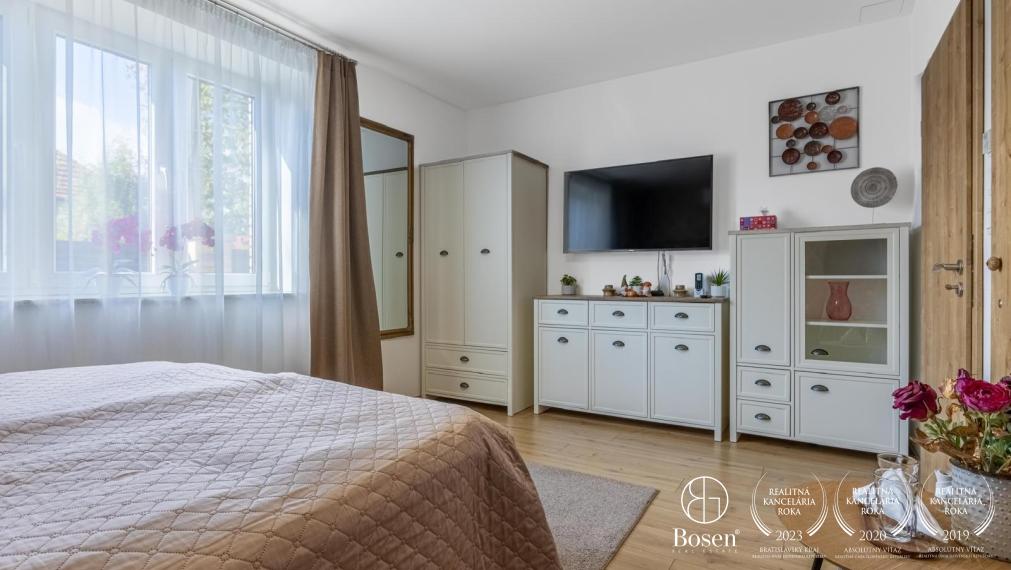 BOSEN | Nadštandardný rodinný dom s viacerými možnosťami využitia