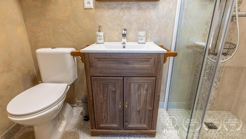 BOSEN | Nadštandardný rodinný dom s viacerými možnosťami využitia