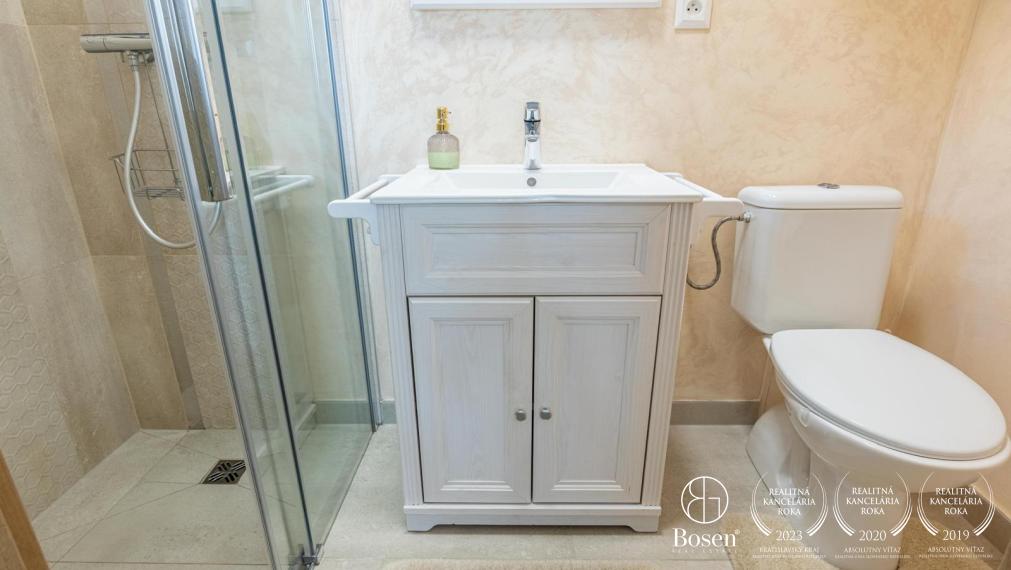 BOSEN | Nadštandardný rodinný dom s viacerými možnosťami využitia