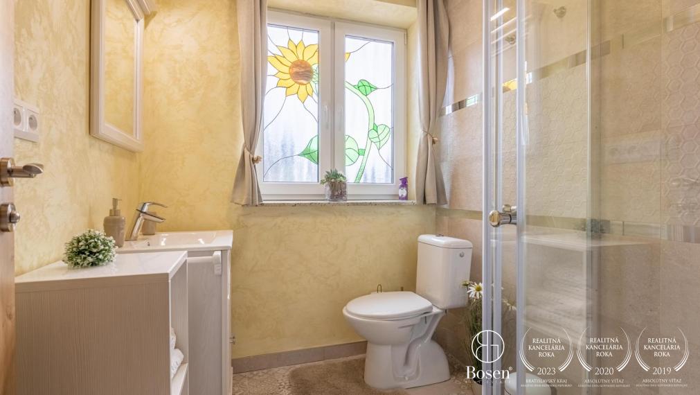 BOSEN | Nadštandardný rodinný dom s viacerými možnosťami využitia