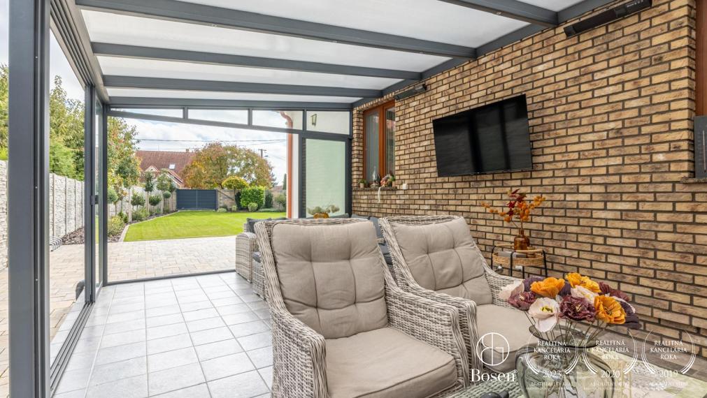 BOSEN | Nadštandardný rodinný dom s viacerými možnosťami využitia